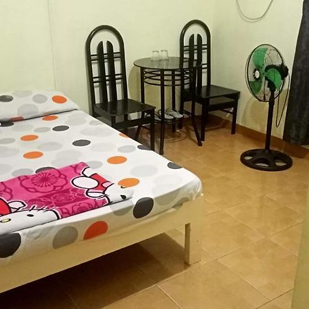 Belen Favila Transient Rooms Near Airport Terminal 3 Manila Exterior photo